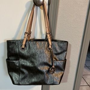 Michael Kors Black and Tan Shoulder Bag
